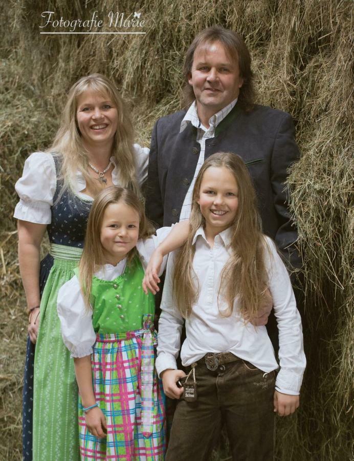 Bauernhof Lindenhof Bed & Breakfast Scheffau am Wilden Kaiser Eksteriør bilde