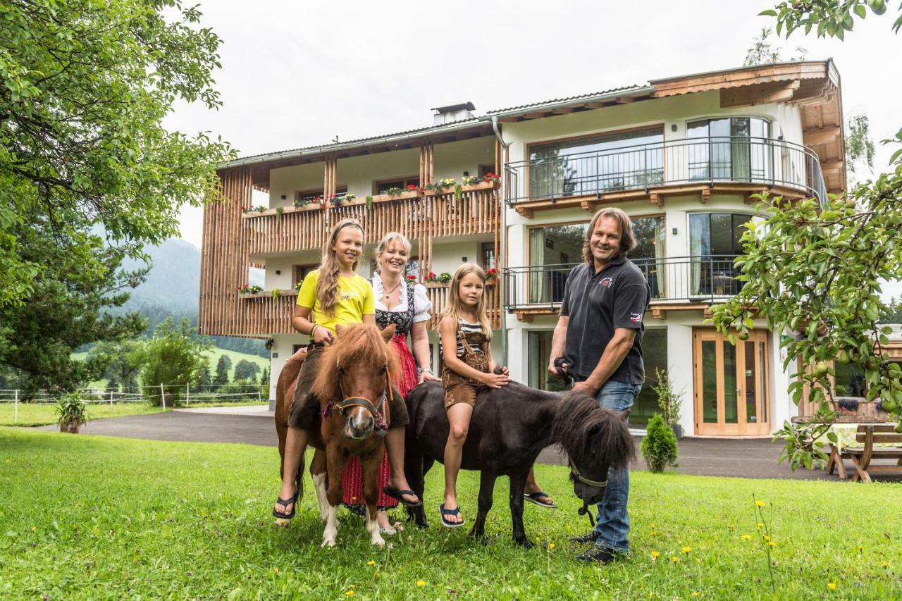 Bauernhof Lindenhof Bed & Breakfast Scheffau am Wilden Kaiser Eksteriør bilde